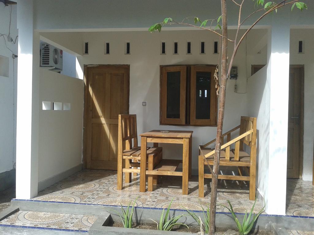 Putri Homestay Gili Meno Zimmer foto