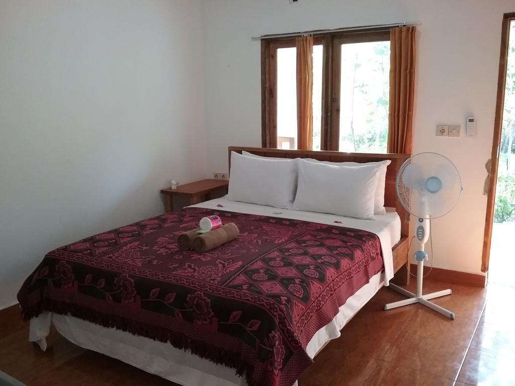 Putri Homestay Gili Meno Exterior foto