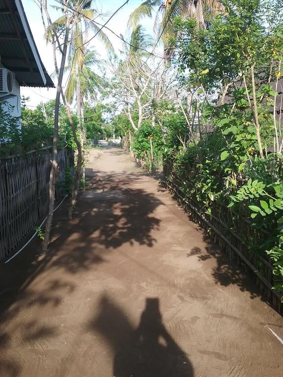 Putri Homestay Gili Meno Exterior foto